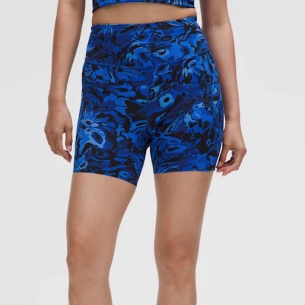 Lululemon | Women's Fast and Free Blue Flow Resplendence High Rise Shorts, 2